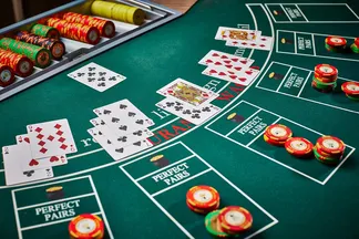 While casual games provide a laid-back setting to improve your abilities or enjoy a leisurely game with friends, high-stakes tables give the adrenaline rush of large prizes.